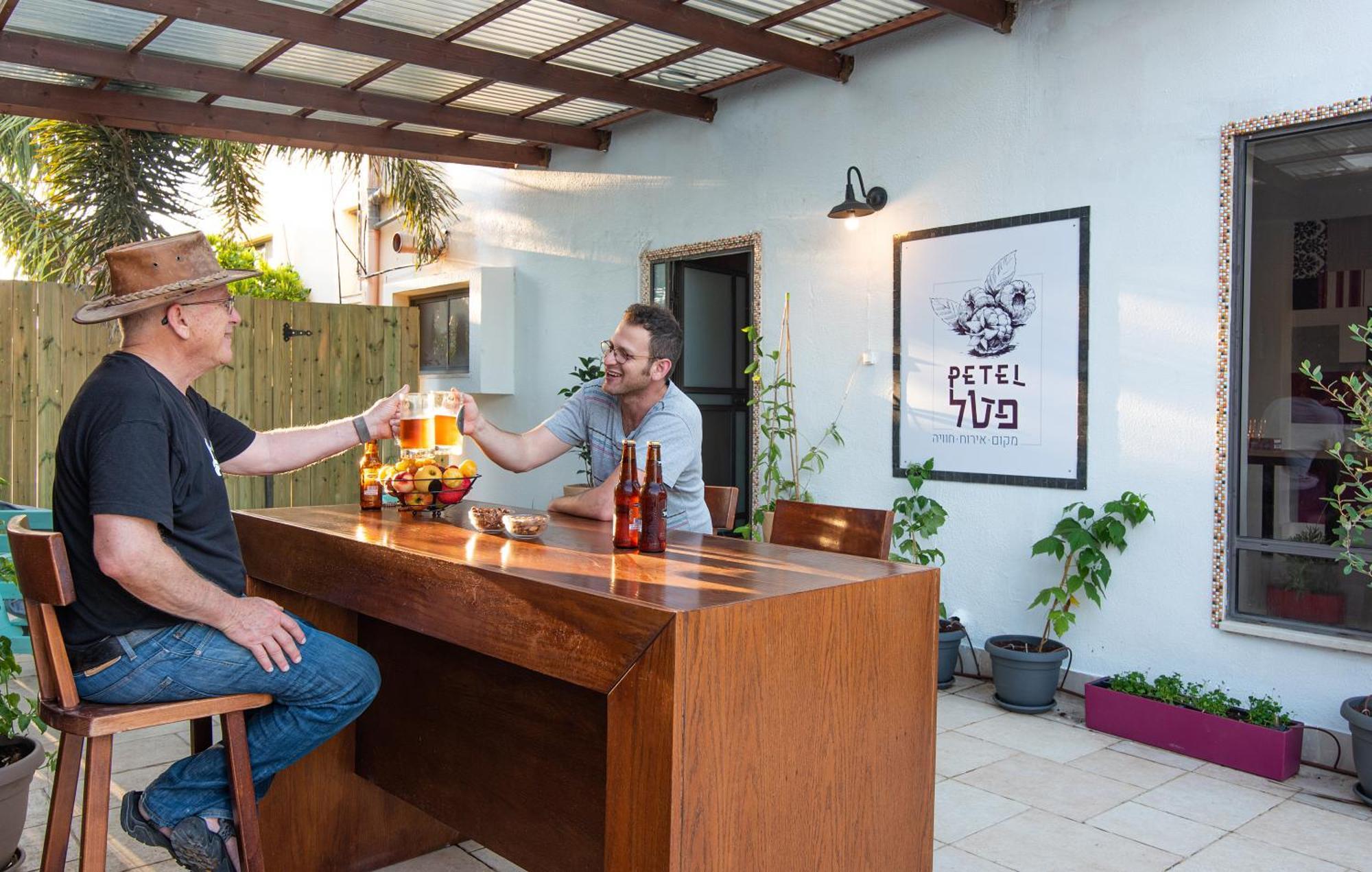Bar-On Vacation Resort - Nature, Culture, Tours & Tastes Near Nahariyya - בר-און ריזורט, בתי מפונים , טבע, תרבות, סיורים וקולינריה Ben 'Ammi Habitación foto